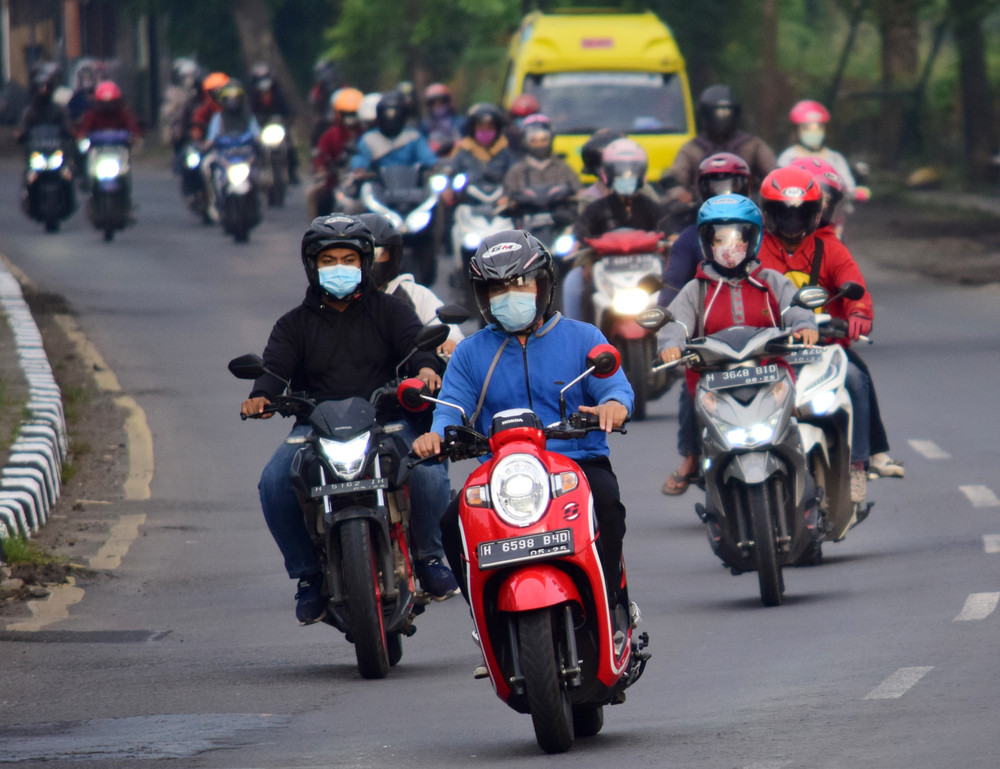 Pelanggaran Lalu Lintas Paling Sering Dilakukan Pengendara Sepeda Motor ...