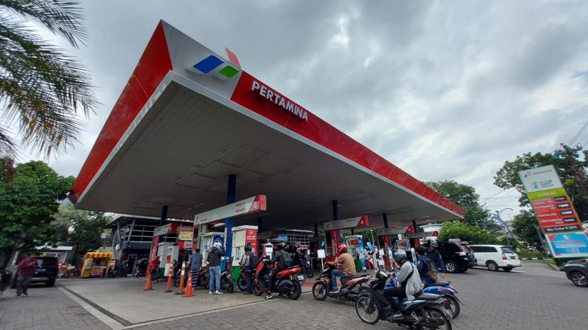 Sejumlah Harga BBM Nonsubsidi Pertamina Turun Per 3 Januari, Ini ...