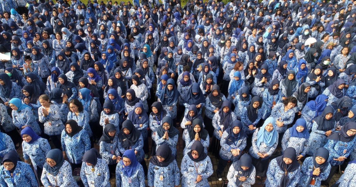Jokowi minta asn indonesia tidak hedon bagaimana statistik asn saat