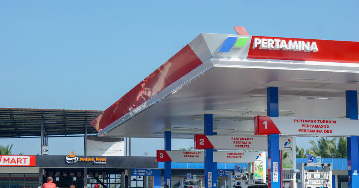 Naik Turun Harga BBM Selama 2 Periode Pemerintahan Jokowi - GoodStats